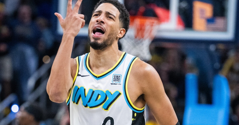 «Индиана» обеспечила себе место в топ-4 Востока, обыграв «Кливленд» в близкой концовке